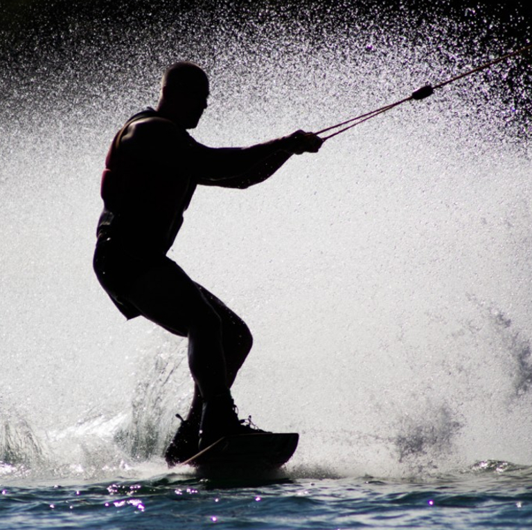 Wakeboarding Dubai Marina Wakesurfing in Dubai Price starts 250 AED